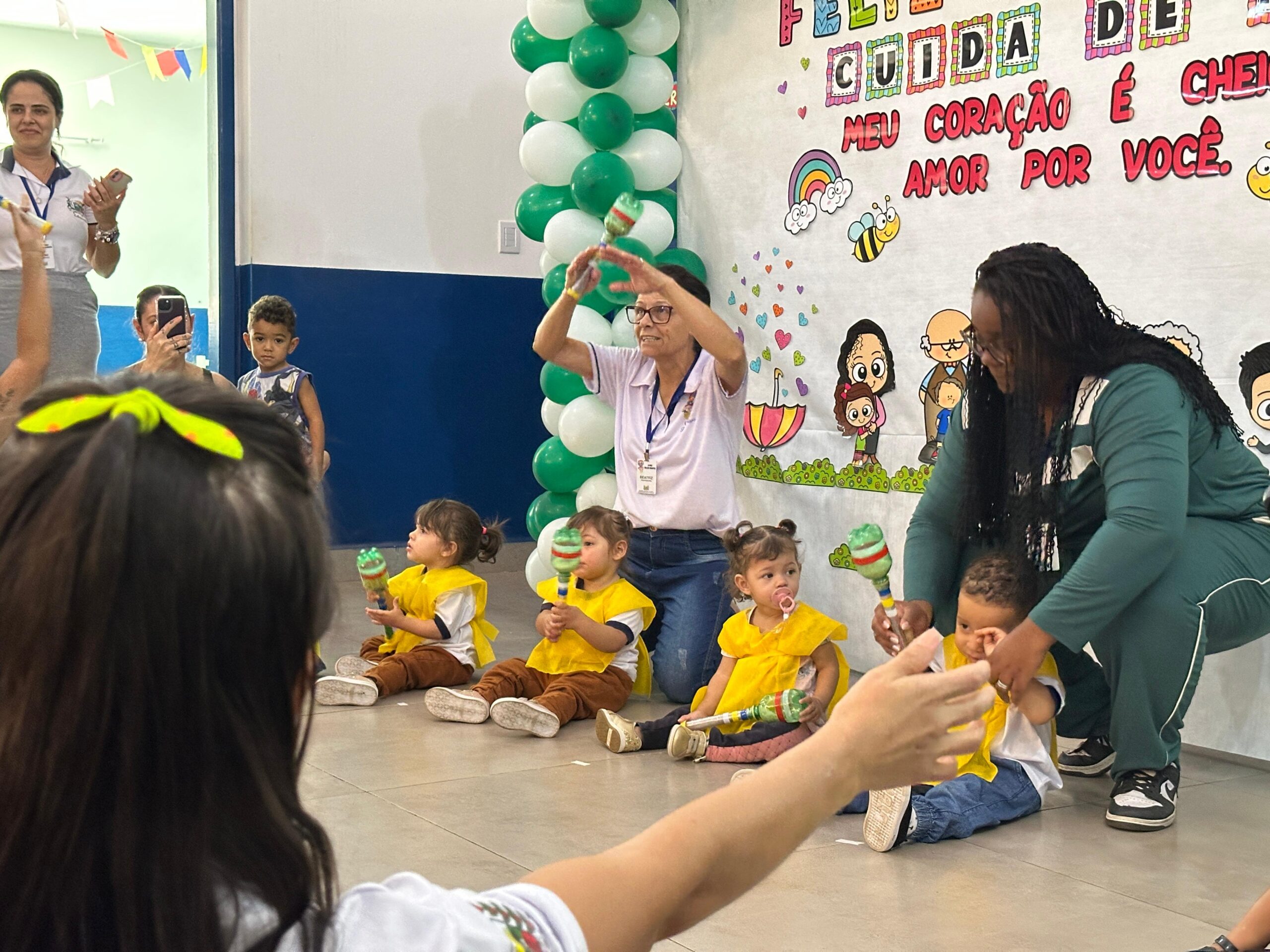 Araxá saí na frente após nova regulamentação nacional, com 100% de professores na educação de 0 a 3 anos