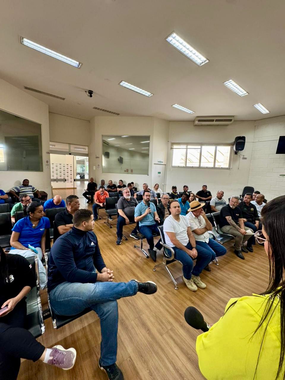 Câmara Municipal de Araxá debate fiscalização de aplicativos de mobilidade urbana