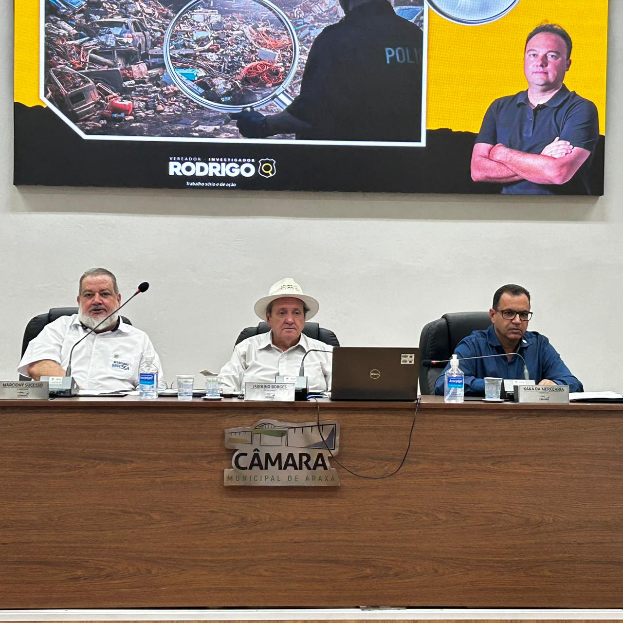 Câmara Municipal  de Araxá realiza primeira sessão do ano com uso da tribuna e aprova projetos de fomento a entidades