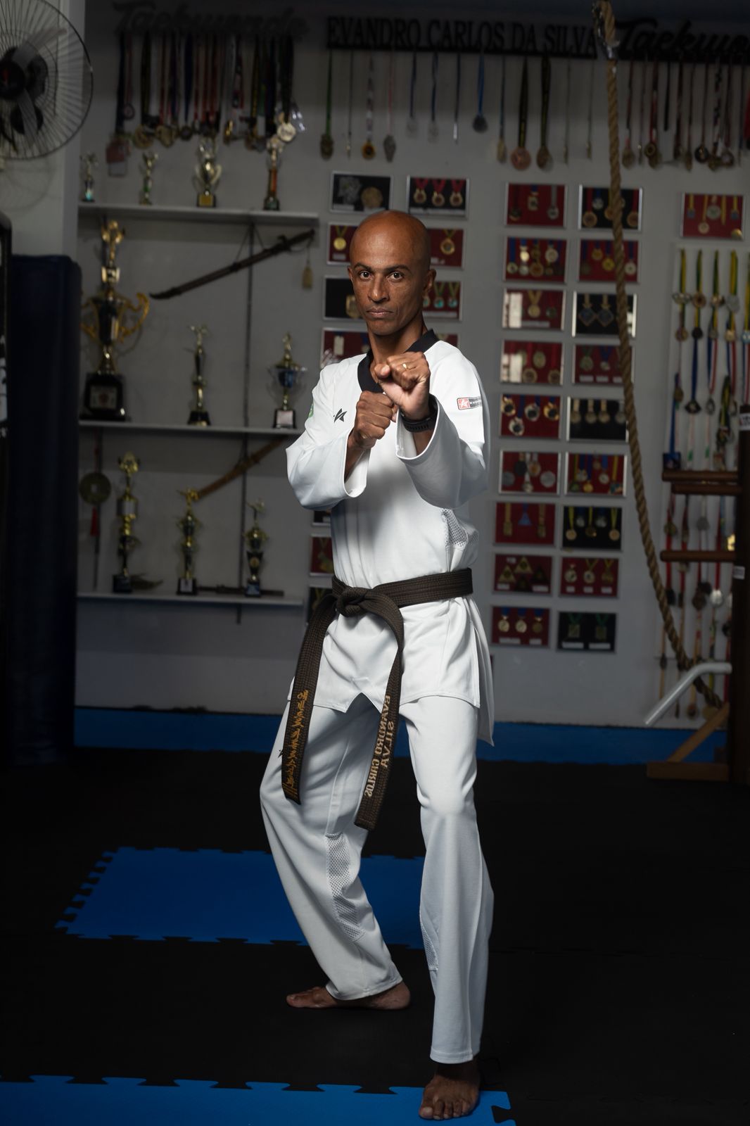 Mestre Evandro Carlos da Silva e atleta Eduardo Kauãn Vieira vão para o Rio em busca de vaga na Seleção Brasileira de Taekwondo