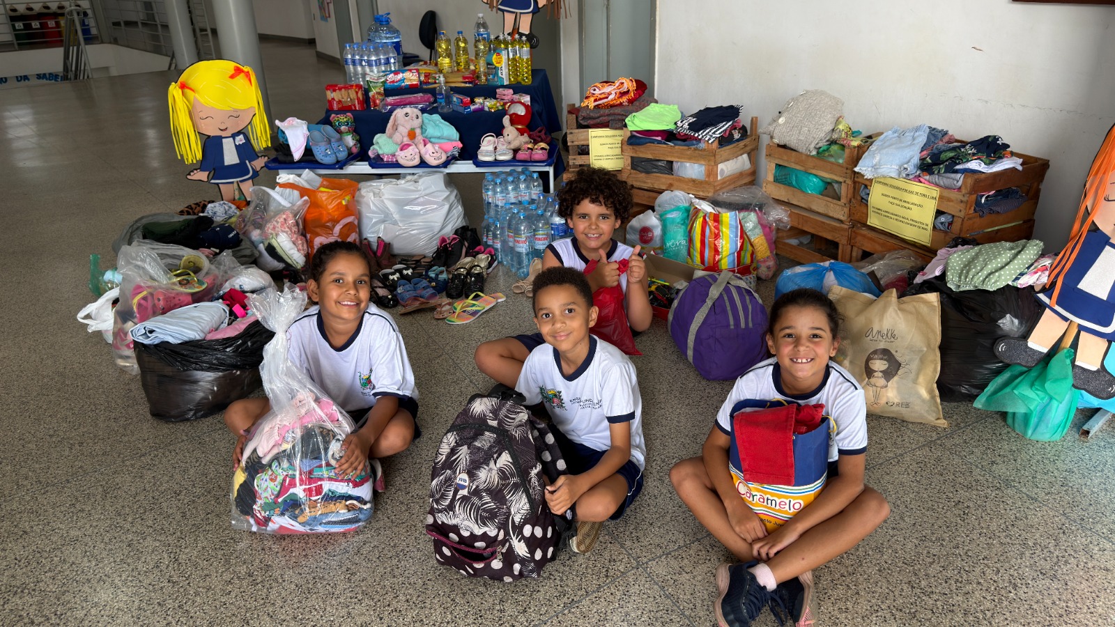 Mobilização nas escolas de Araxá arrecada grande volume de donativos para Juiz de Fora e Ubá; campanha termina nesta sexta (6)