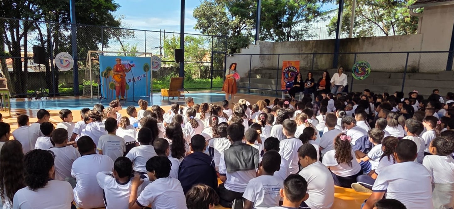 Projeto Tri Ciclo leva teatro, dança e música a mais de 2 mil crianças em Araxá