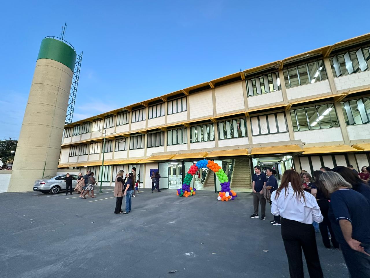 Prefeitura de Araxá reajusta salário de diretores das escolas municipais