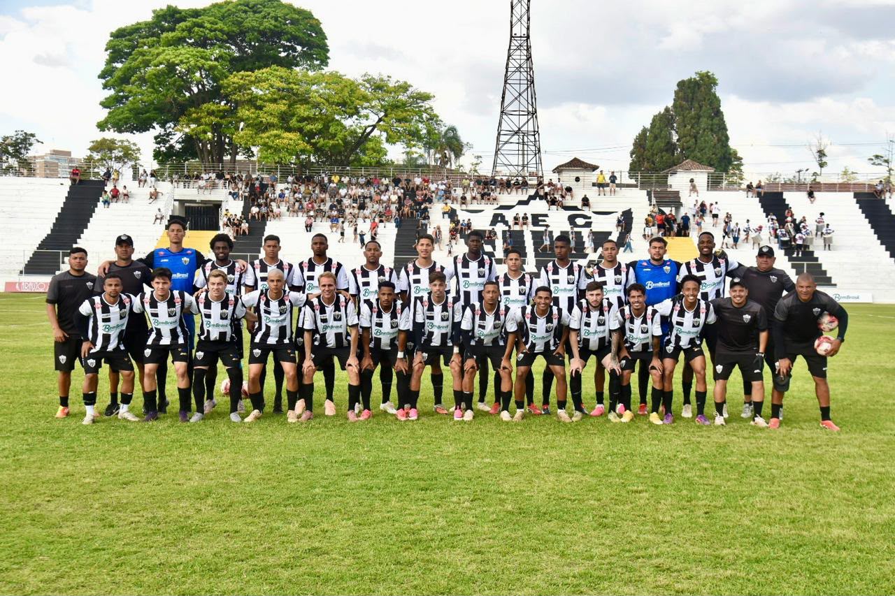 O Araxá goleia Nova Lavras no reencontro que emocionou o torcedor alvinegro